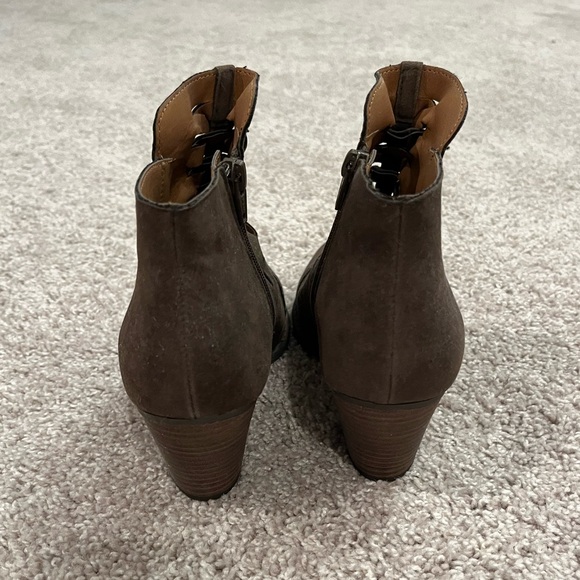 NWOT Mossimo Booties Size 7.5 - Picture 3 of 3